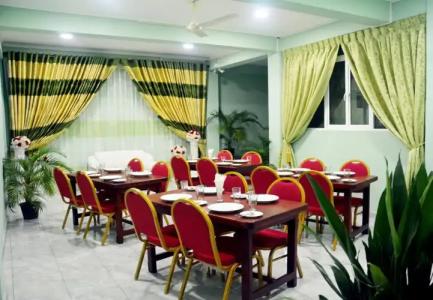 Kings Restaurant & Bar - 10