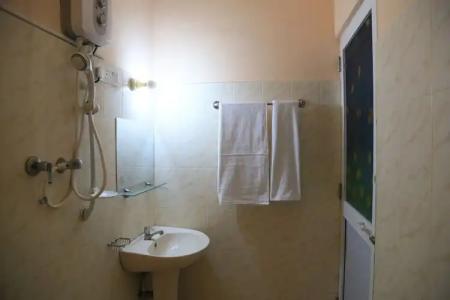 Kings Restaurant & Bar - 15