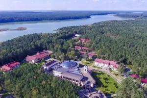 Ozerniy Sanatorium, Azyory