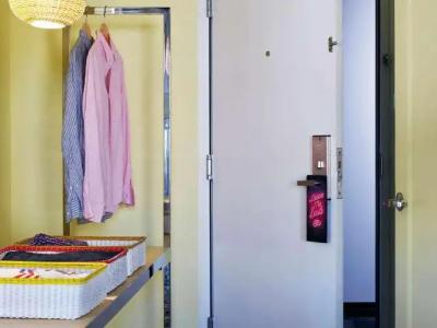 Mama Shelter Los Angeles - 12