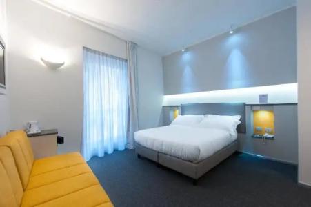 Executive Inn Boutique - 50