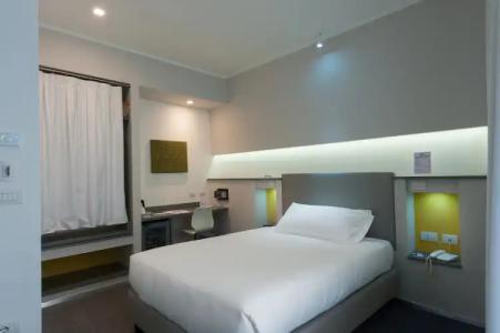 Executive Inn Boutique - 2