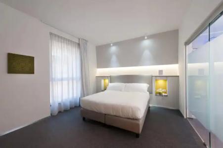 Executive Inn Boutique - 6