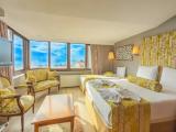 With Kitchenette and Private Terrace Suite with sea view