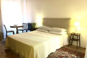 Vicolo del Lupo Guesthouse, Rome