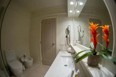 Ons Oceanfront - Adults Only - 80