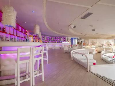 Ons Oceanfront - Adults Only - 32