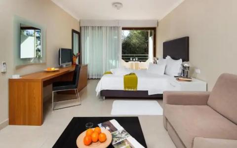 Sunset Apartments - 68