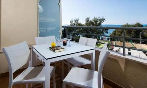 Sunset Apartments - 36