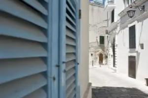 Santa Maria 24, Monopoli