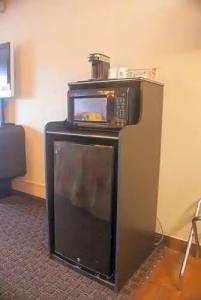 Super 8 by Wyndham Kissimmee/Maingate/Orlando Area - 17