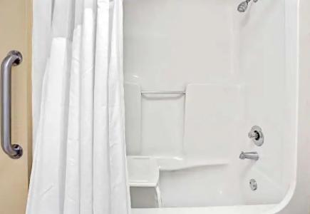 Super 8 by Wyndham Kissimmee/Maingate/Orlando Area - 8