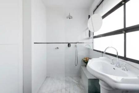 Lily & Bloom Boutique - 26