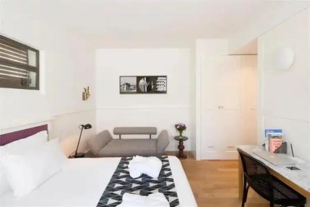 Lily & Bloom Boutique - 41