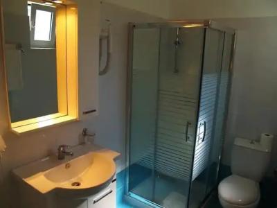 Mediterraneo Apartments - 8