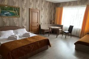 12 Mesyatsev Hotel, Pechory