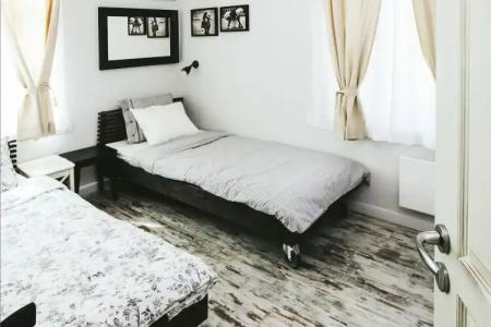 5 Vintage Guest House - 2