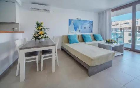 Caprice Skyline Aparthotel - 97