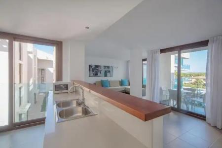 Caprice Skyline Aparthotel - 94