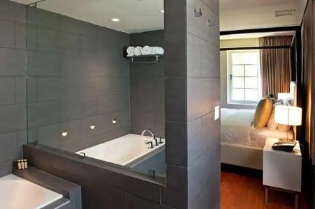 Leslie Ocean Drive - 56