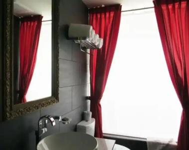 Leslie Ocean Drive - 52