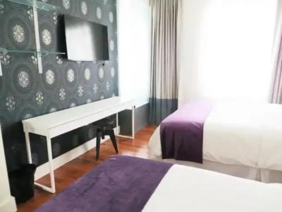 Leslie Ocean Drive - 49