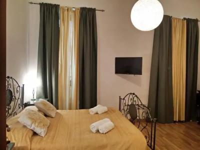 Rome Center Rooms - 1