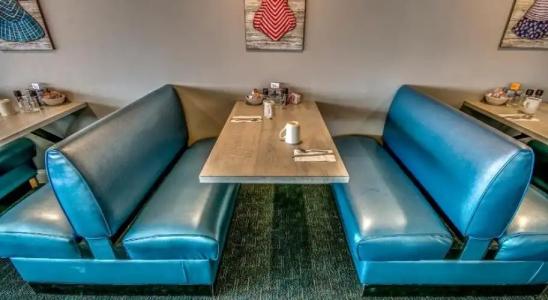 Admiral Resort Motel - 8