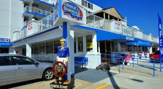 Admiral Resort Motel - 19