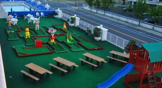 Admiral Resort Motel - 13