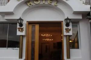 Huri & Nuri Hotel, Foca