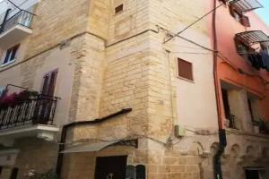 Zodiacus Residence, Bari