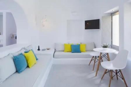 Skyfall Suites - Adults Only - 41