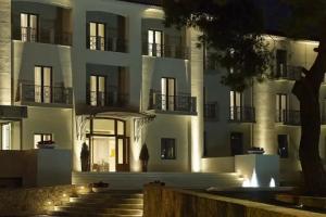 Domotel Kastri, Athens