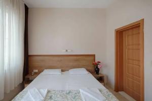 Palm Beach Hotel, Kuecuekkuyu