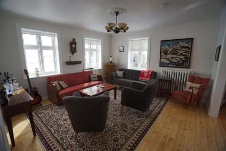 Karlsá Lodge - 8