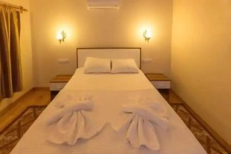 Secret Garden Bungalows & Tent - 2