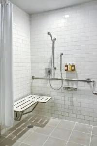 Republic San Diego, Autograph Collection - 17