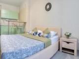 1 Bedroom Apartment with mountain view