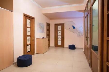 Umba Hostel & Tours - 8