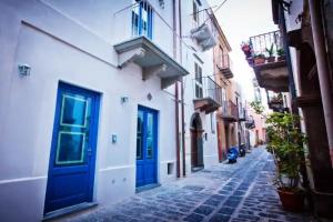 Punta Sallustro Lipari, Lipari Town