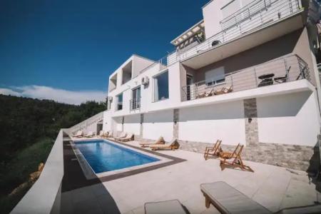 Belvedere Apartments - 81