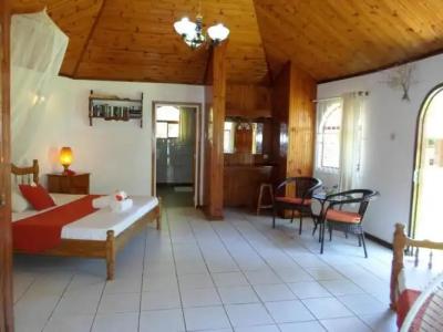 Amitie Chalets Praslin - 48
