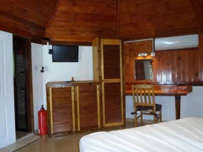 Amitie Chalets Praslin - 26