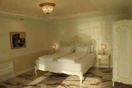 Art complex Anel - 42