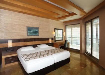 Art complex Anel - 28