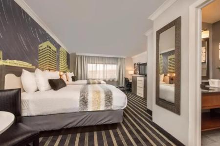 Best Western Plus Milwaukee West - 58