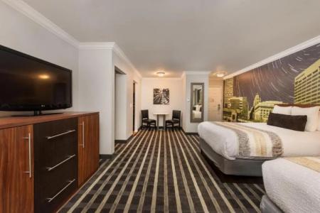 Best Western Plus Milwaukee West - 60