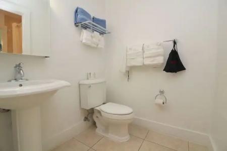 Coconut Mallory Resort And Marina By Kees Vacations - 59