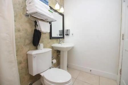 Coconut Mallory Resort And Marina By Kees Vacations - 162